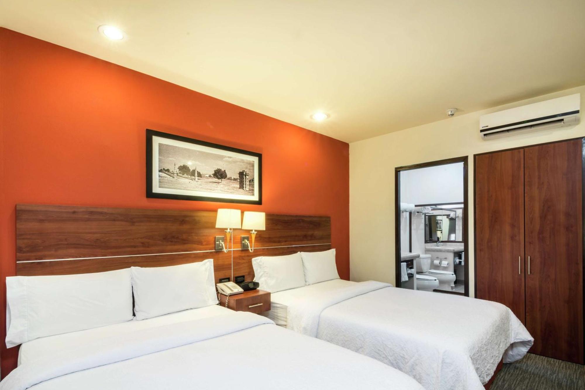 מלון Hampton By Hilton San Juan del Río מראה חיצוני תמונה
