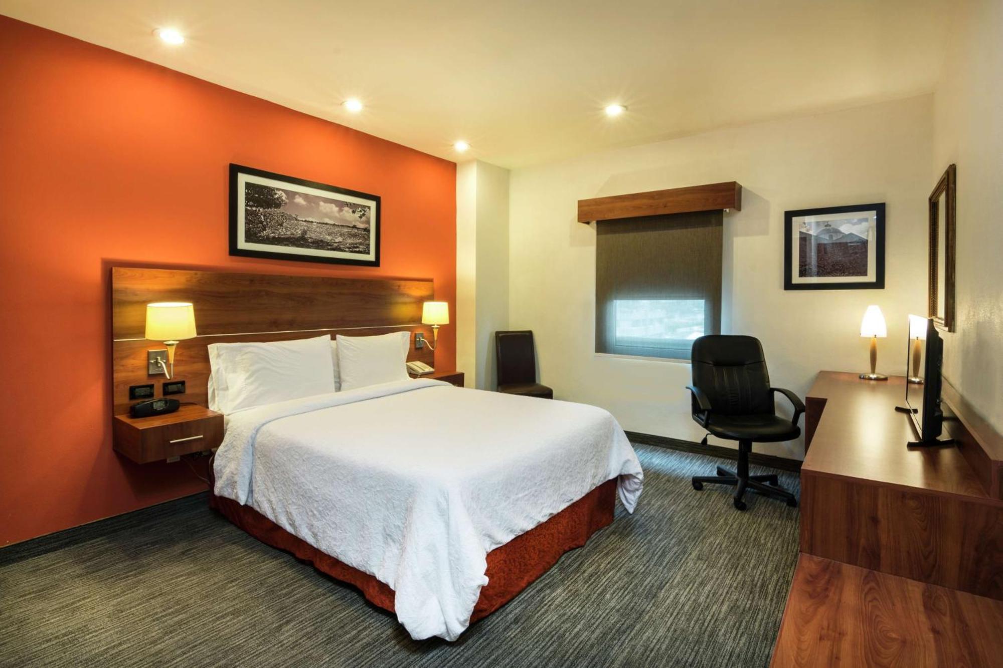 מלון Hampton By Hilton San Juan del Río מראה חיצוני תמונה