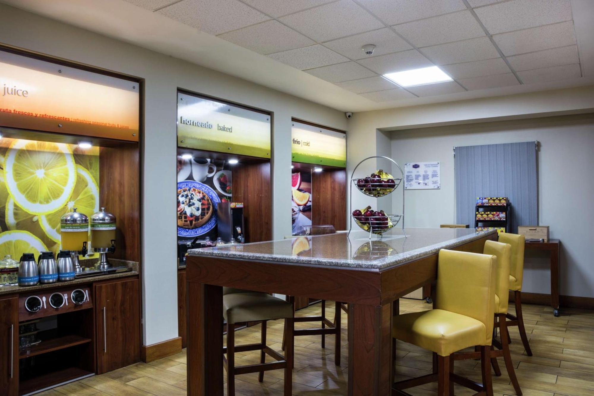 מלון Hampton By Hilton San Juan del Río מראה חיצוני תמונה