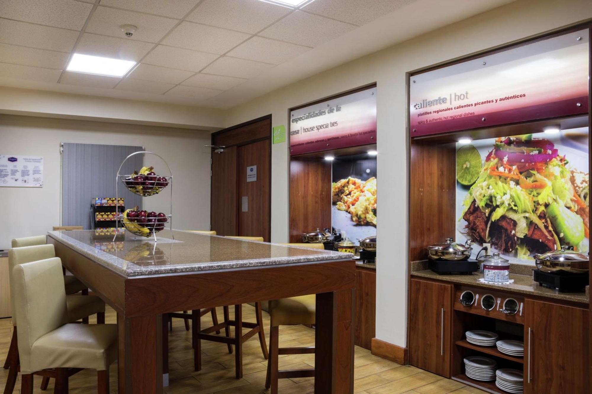 מלון Hampton By Hilton San Juan del Río מראה חיצוני תמונה