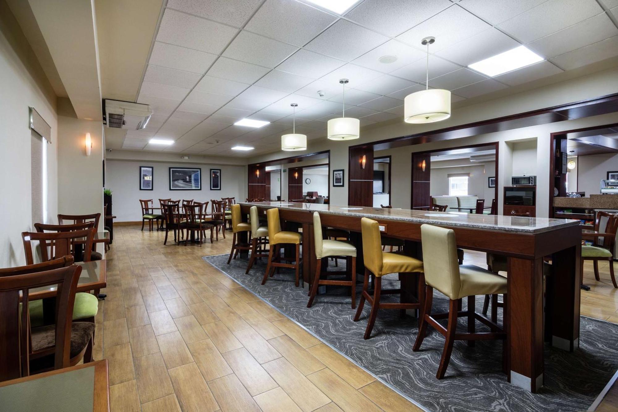 מלון Hampton By Hilton San Juan del Río מראה חיצוני תמונה