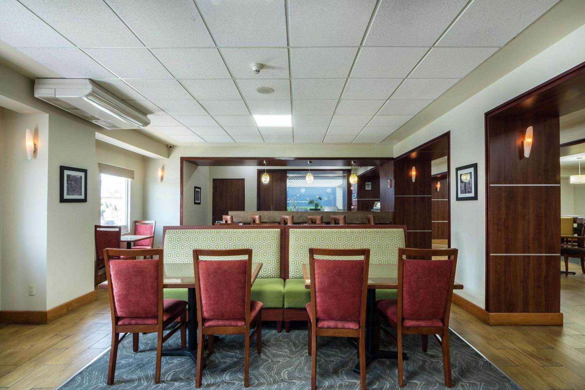 מלון Hampton By Hilton San Juan del Río מראה חיצוני תמונה