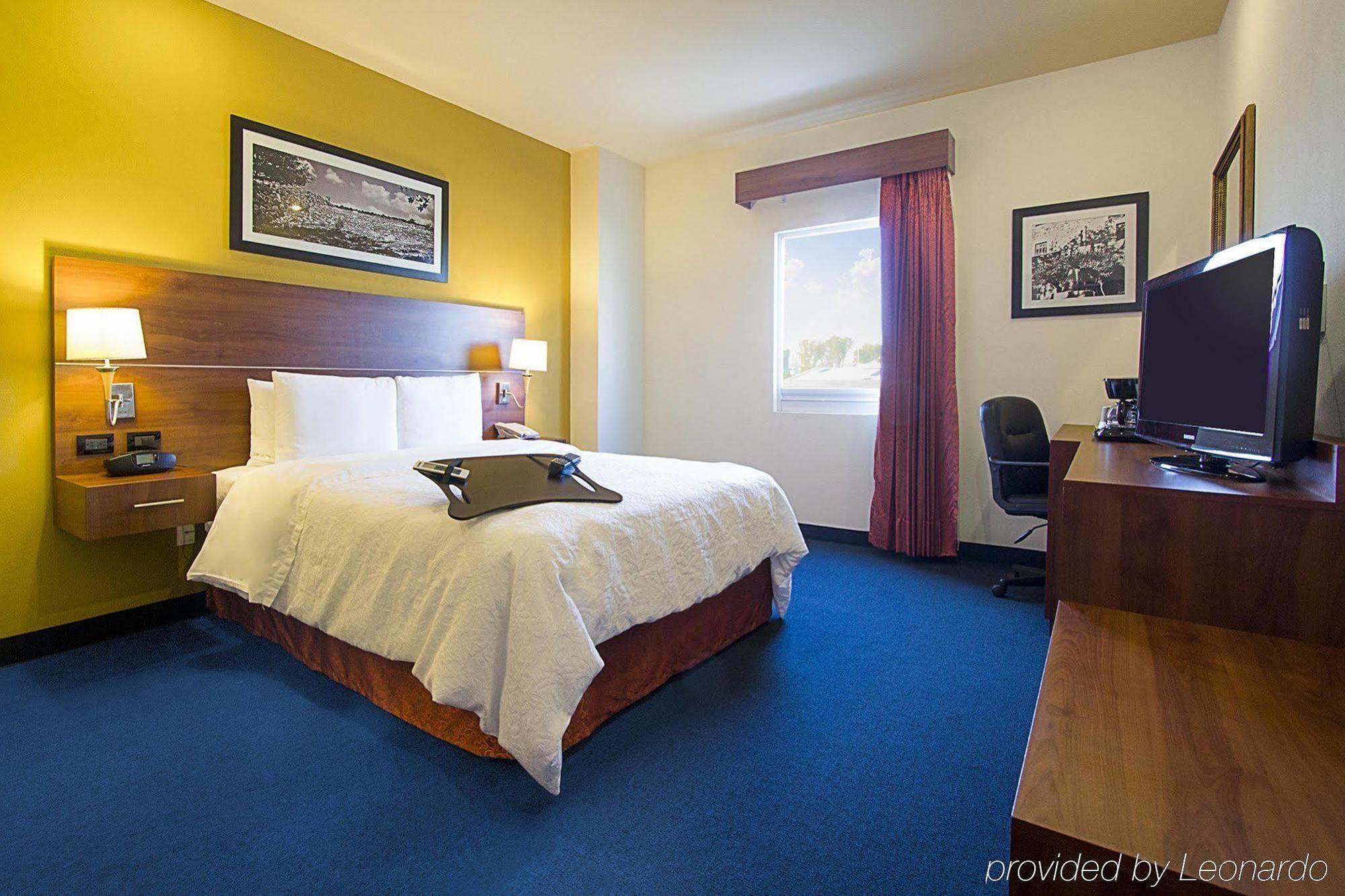 מלון Hampton By Hilton San Juan del Río מראה חיצוני תמונה