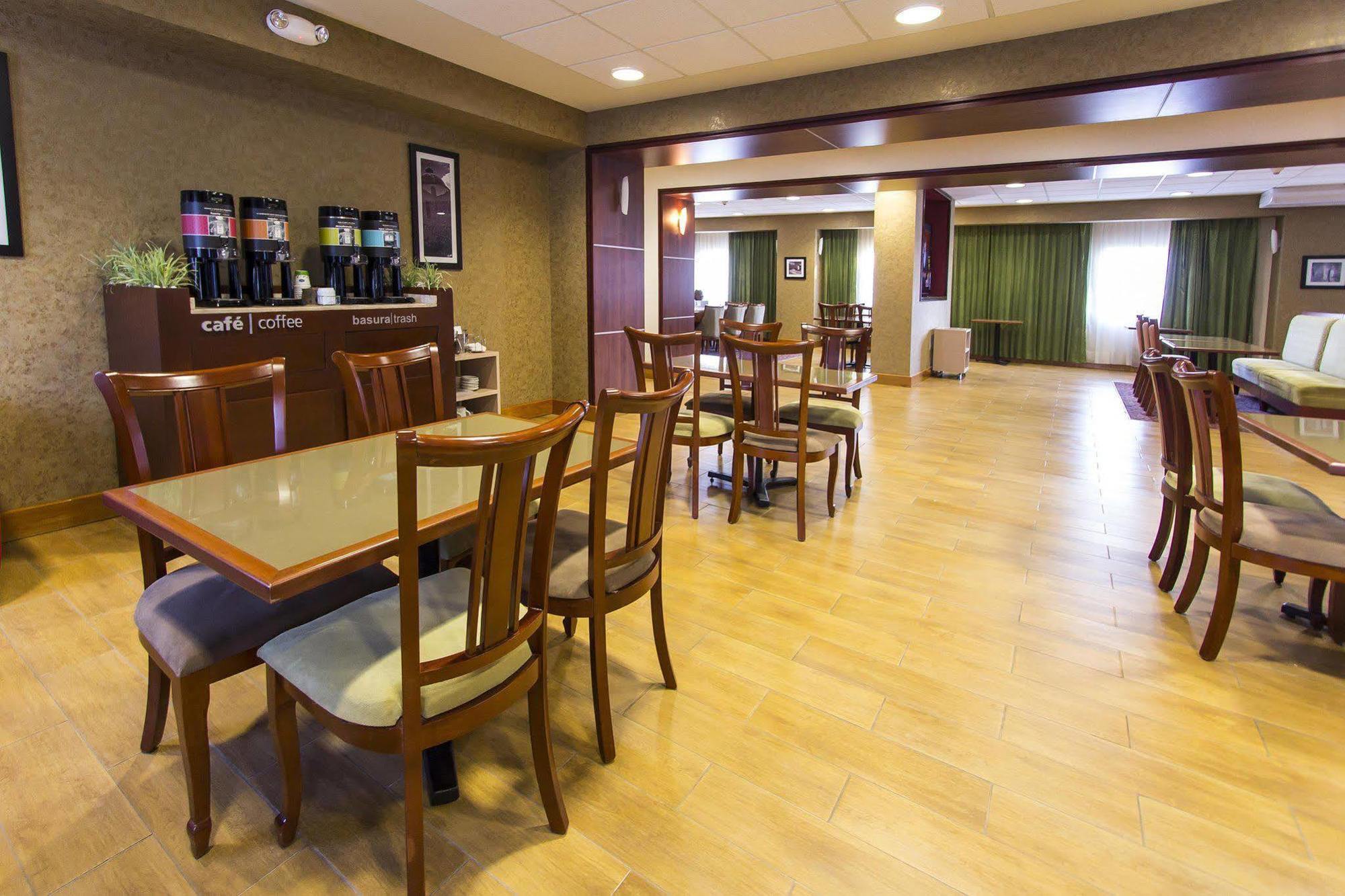 מלון Hampton By Hilton San Juan del Río מראה חיצוני תמונה