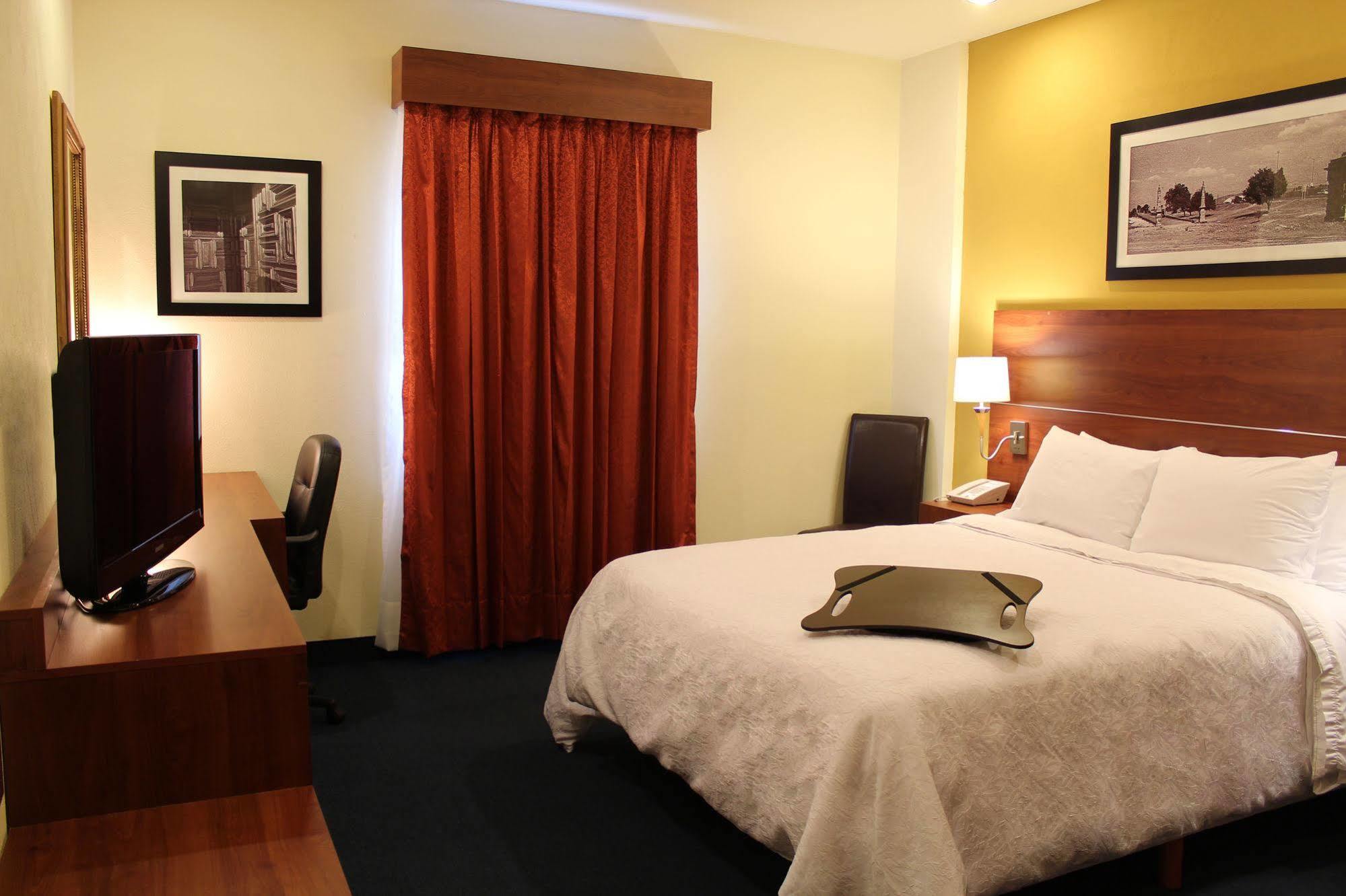 מלון Hampton By Hilton San Juan del Río מראה חיצוני תמונה
