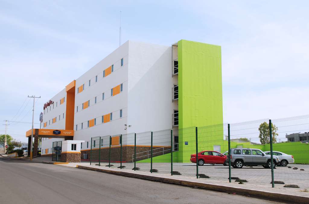 מלון Hampton By Hilton San Juan del Río מראה חיצוני תמונה